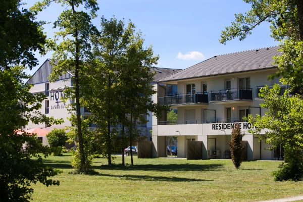 La Villa du Lac Hotels (Divonne-les-Bains)